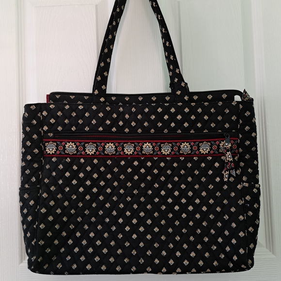 Vera Bradley Handbags - Vera Bradley Metropolitan Large Floral Tote